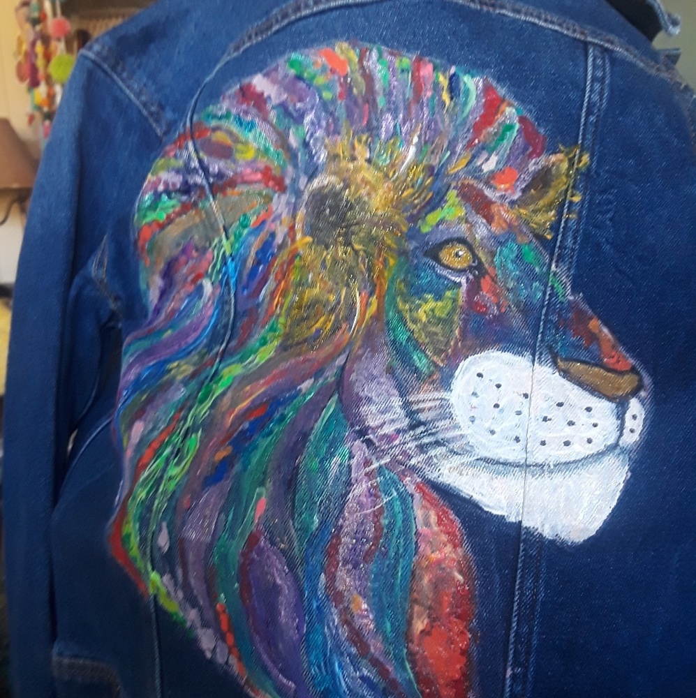 Women's handpainted lion denim jacket